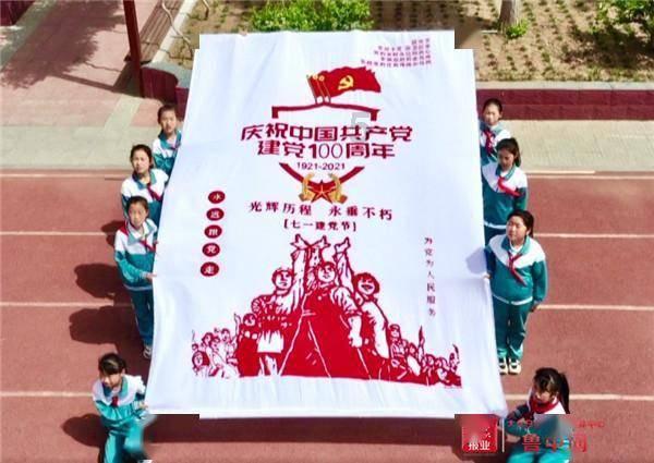 猫咪上完猫砂爬床不脏吗游戏画面